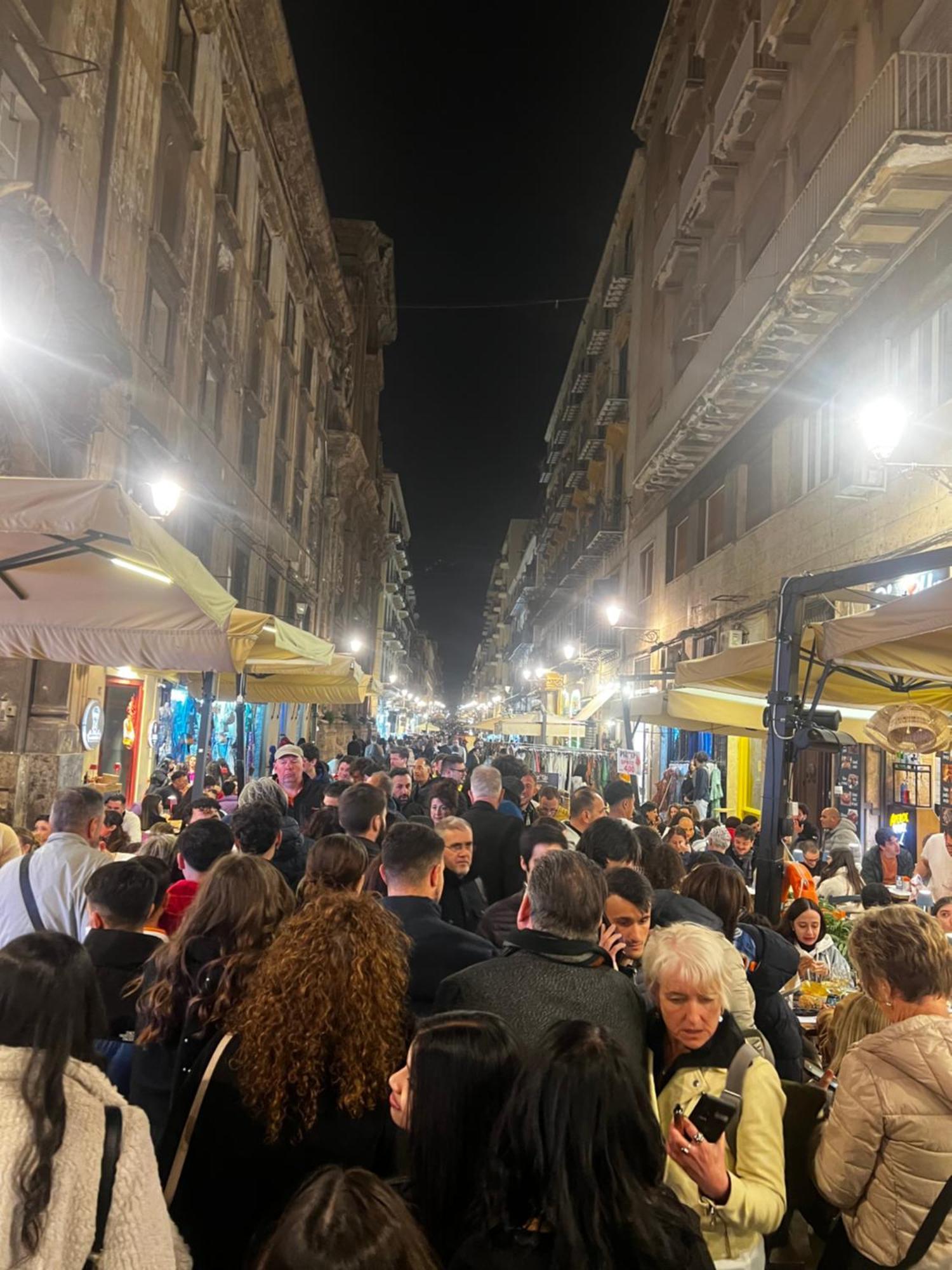 Appartamento Maqueda Vibes Palermo Esterno foto